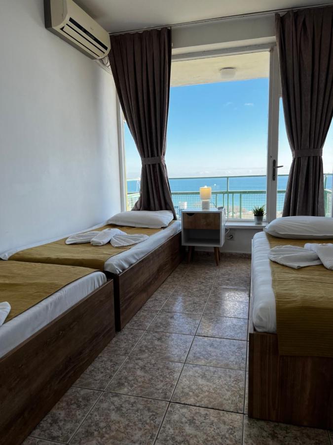 Varshava Golden Sands